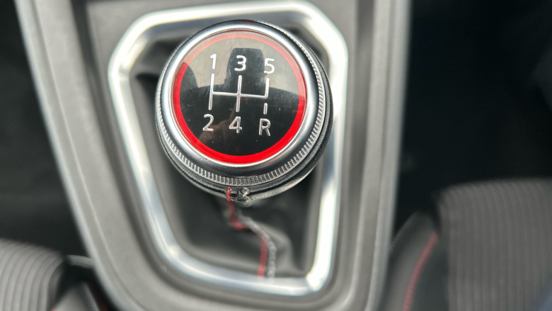 Renault Clio 1.0 TCe 100 RS Line 5dr Petrol Hatchback